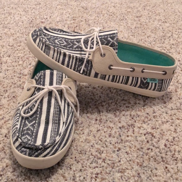 VANS OFF THE WALL Boat Loafer - Size 7.5 - Picture 1 of 4